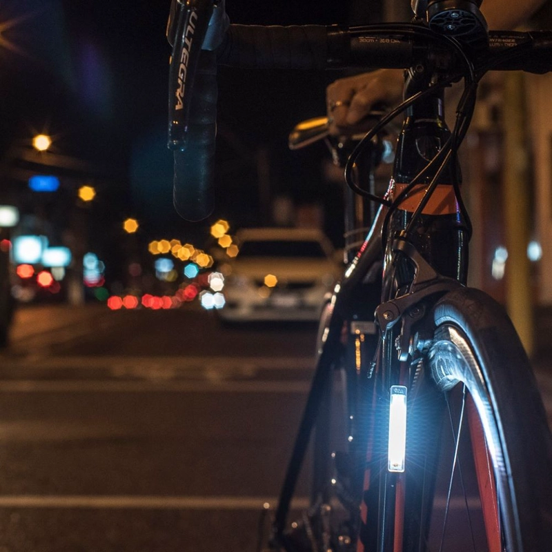 LUZ PARA BICICLETA KNOG 12141 ALUMINIO DELANTERA PLUS TRANSPARENTE - 4