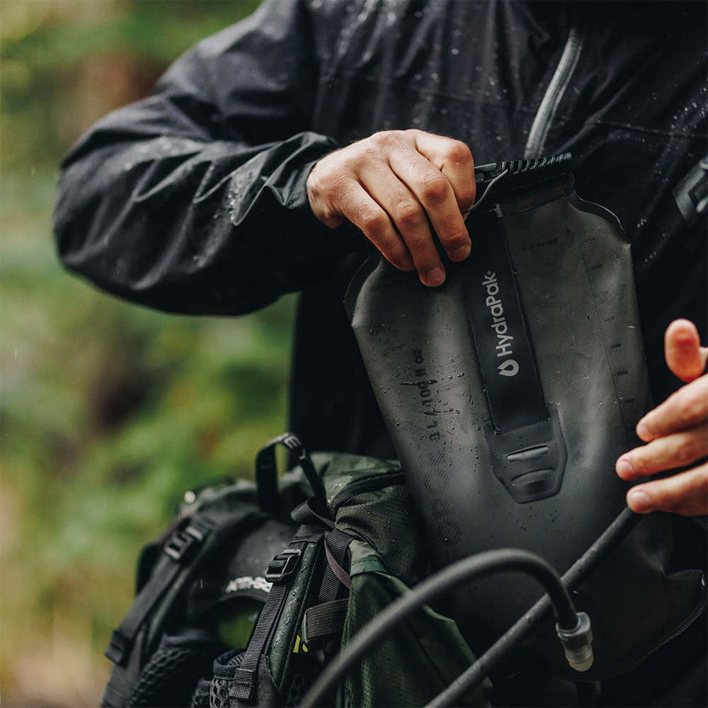 BOLSA DE HIDRATACIÓN HYDRAPAK 2L FORCE MAMMOTH GREY - 6