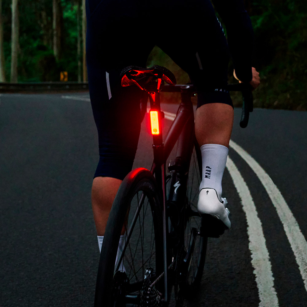 LUZ TRASERA KNOG R-150 PARA BICICLETA BLINDER - 5