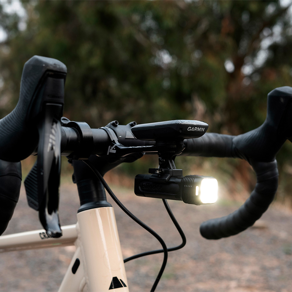 LUZ DELANTERA KNOG PARA BICICLETA BLINDER PRO 1300LM - 6