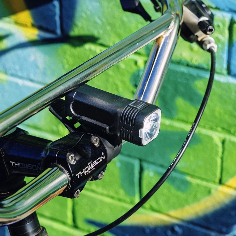 SET DE LUCES KNOG BLINDER PRO 400 LM + PLUS TRASERA 20 LM - 4
