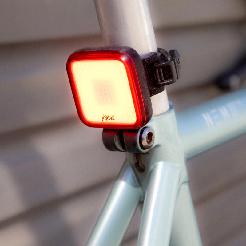 SET DE LUCES KNOG BLINDER PRO 1000LM + BLINDER SQUARE 100LM - 7