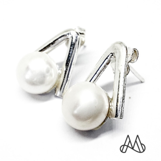 ARO PLATA LEY 950 PERLA NATURAL TRIANGULO MODERNO | Blanco | Talla_unica - 1