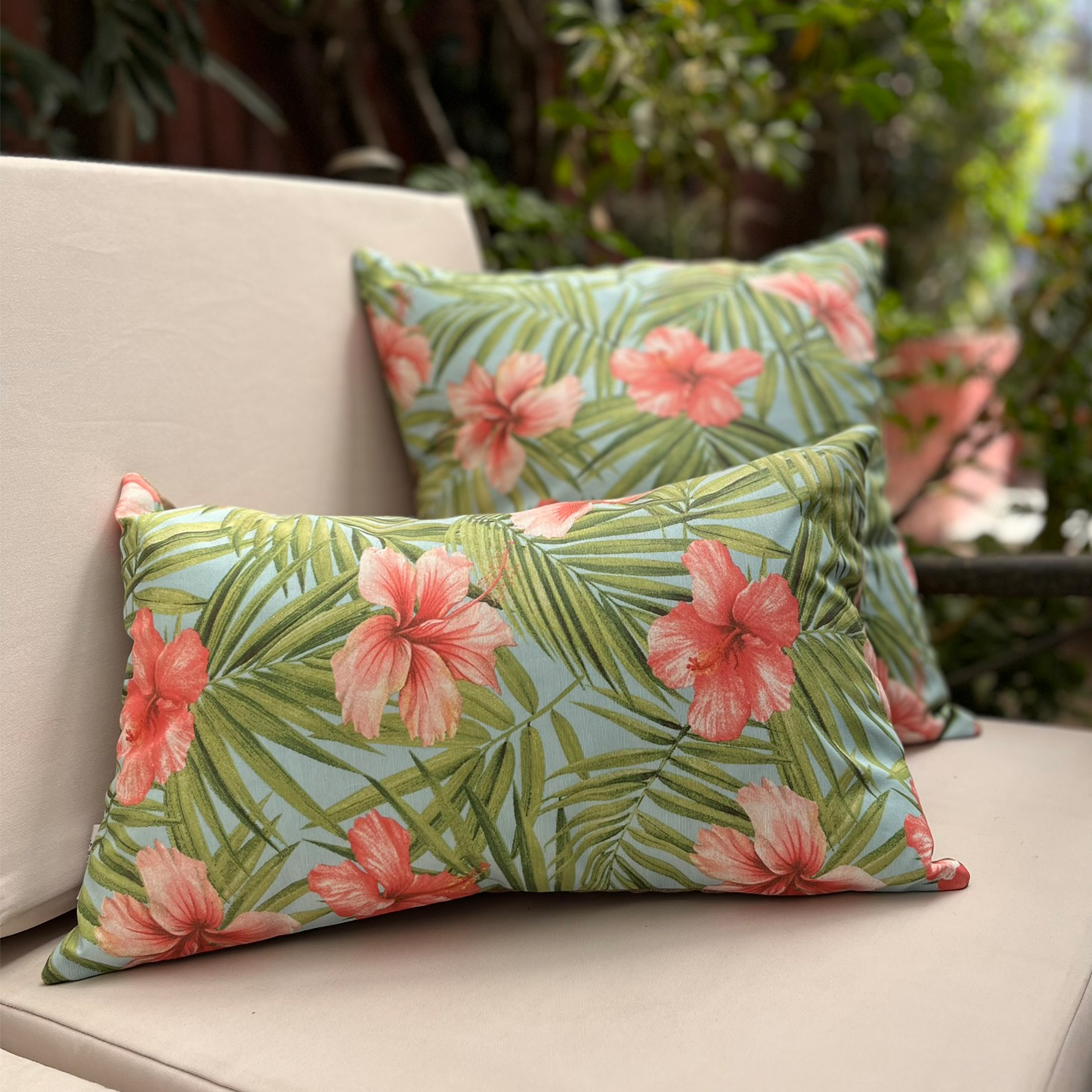 FUNDA COJÍN DECORATIVO DISEÑO HIBISCO ROSA VERDE 60X60 - 3