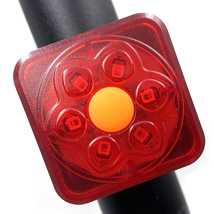 LUZ LED FORCE CMP535 PARA BICICLETA CUADRADA ROJO - 4
