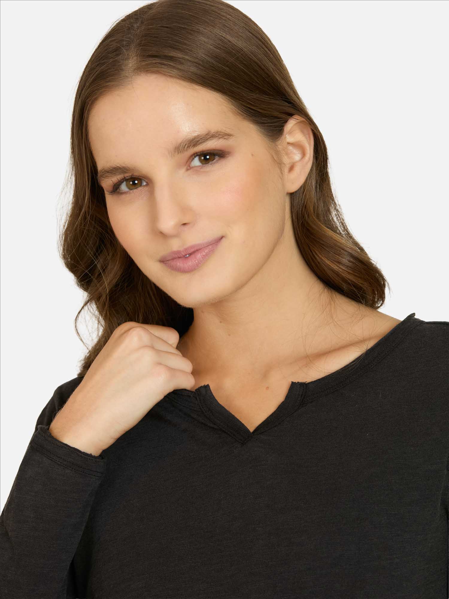 POLERA ML KALANI EN COLOR NEGRO MUJER MAUI AND SONS - 3
