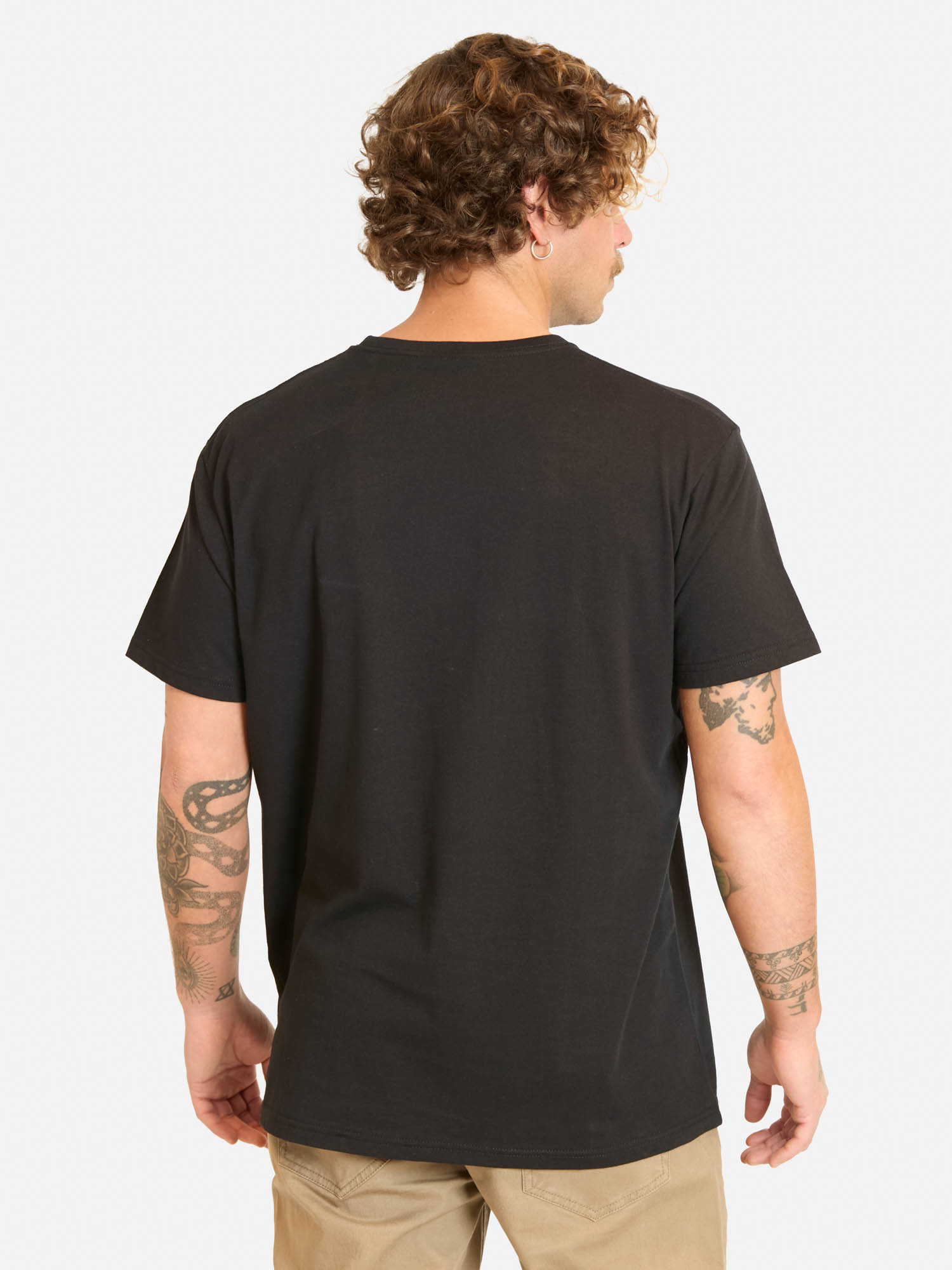 POLERA MC BOKOV EN COLOR NEGRO HOMBRE MAUI AND SONS - 2