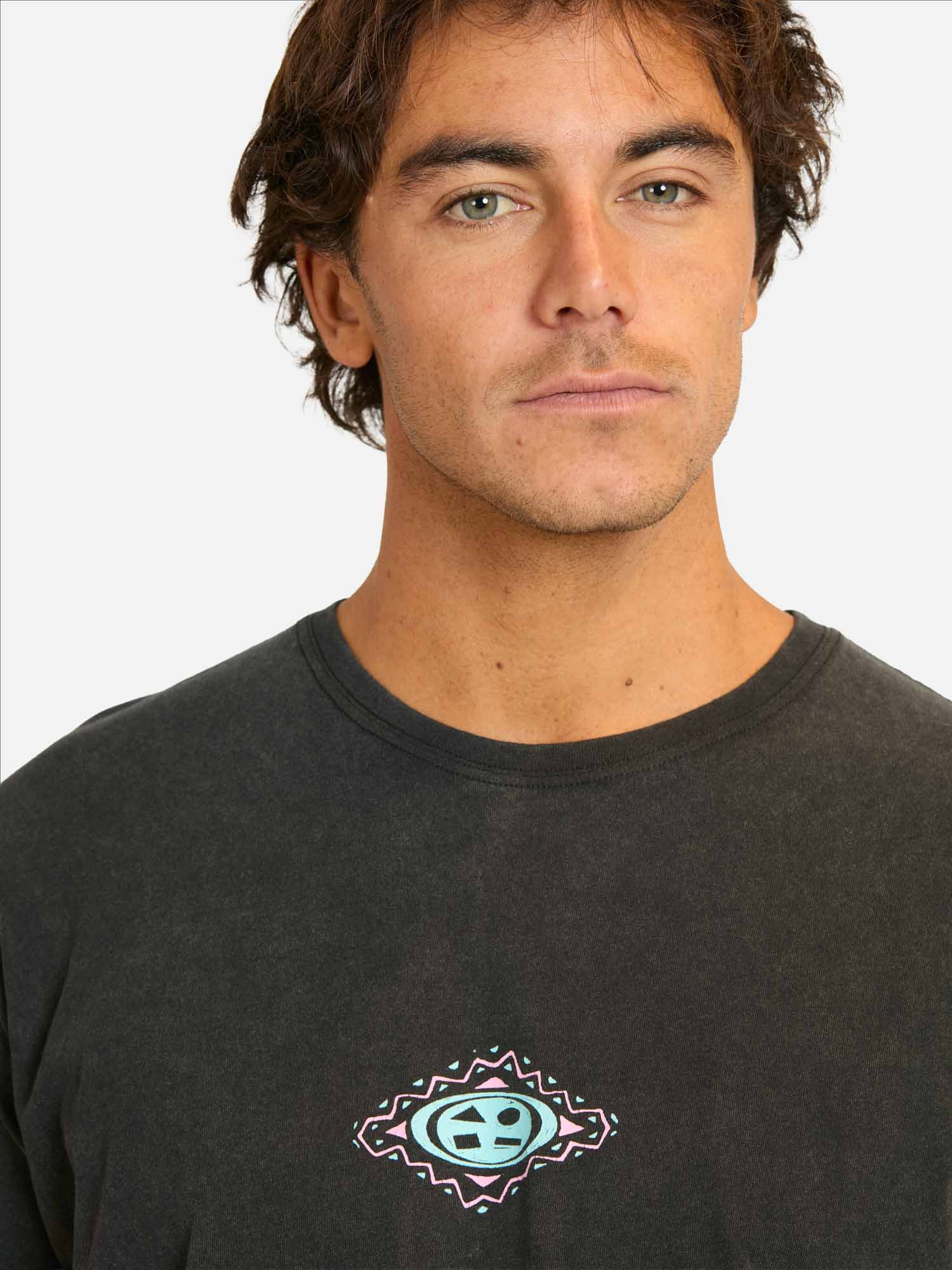 POLERA MC DUFE EN COLOR NEGRO HOMBRE MAUI AND SONS - 3