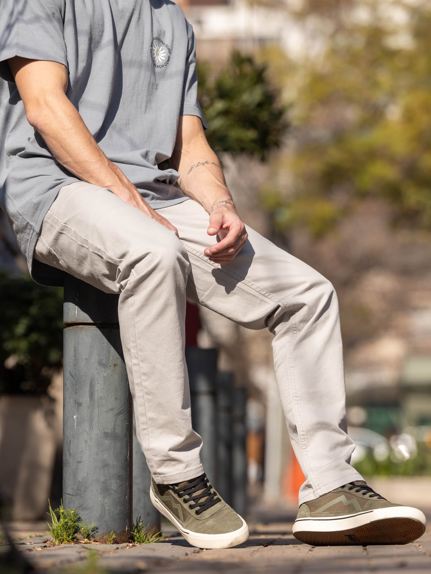 PANTALON RIPTIDE BEIGE HOMBRE MAUI AND SONS - 1
