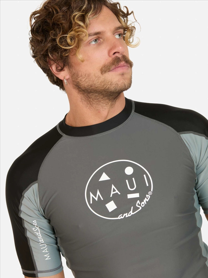 POLERA UVP ZAIRU GRIS HOMBRE MAUI AND SONS - 3