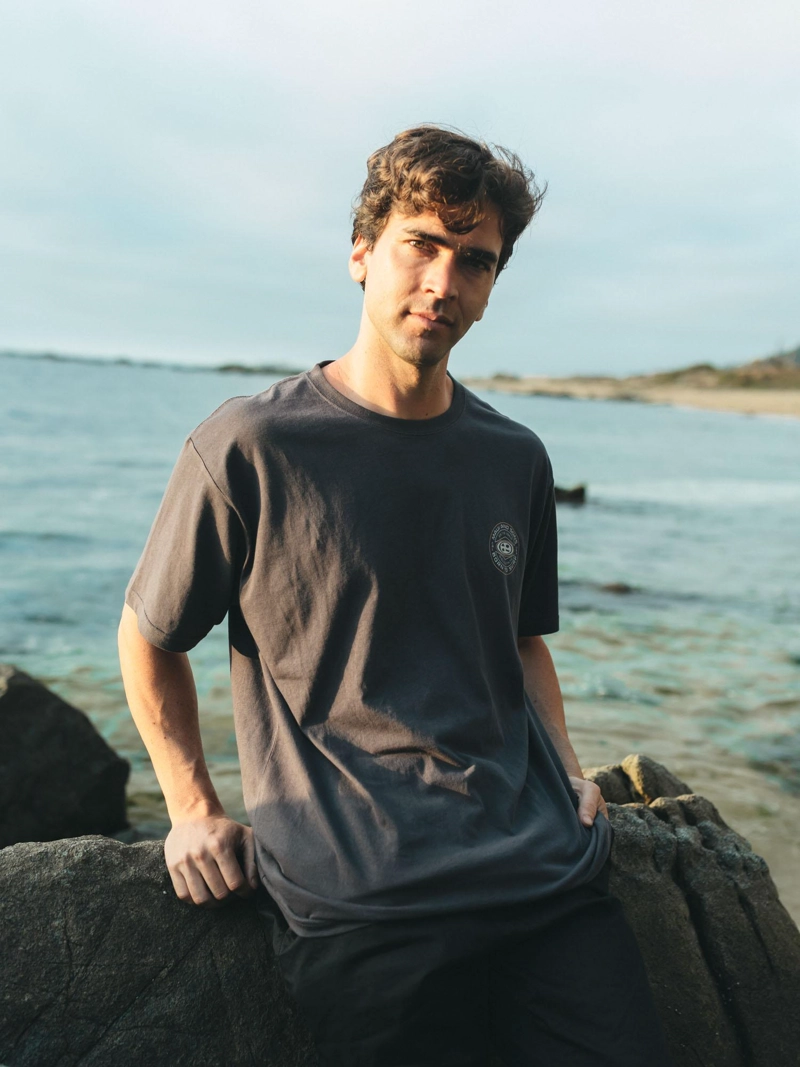 POLERA MC OVAL SEAL GRIS HOMBRE MAUI AND SONS - 4