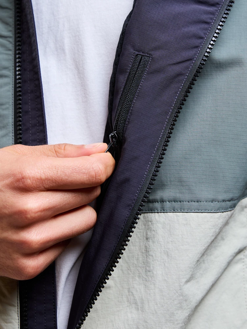 CORTAVIENTO RIPMARK VERDE HOMBRE VOLCOM - 7