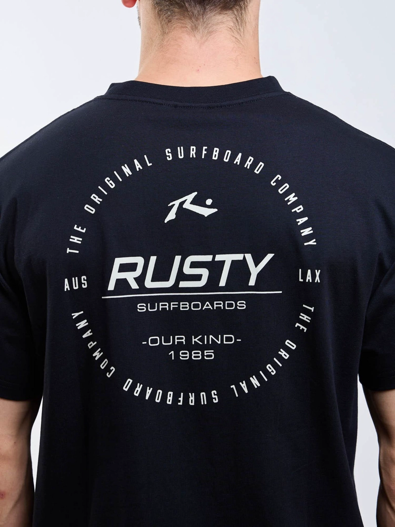 POLERA MC SEAL OUR KIND NEGRO HOMBRE RUSTY - 4