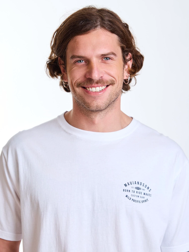 POLERA MC BADGE BLANCO HOMBRE MAUI AND SONS - 5