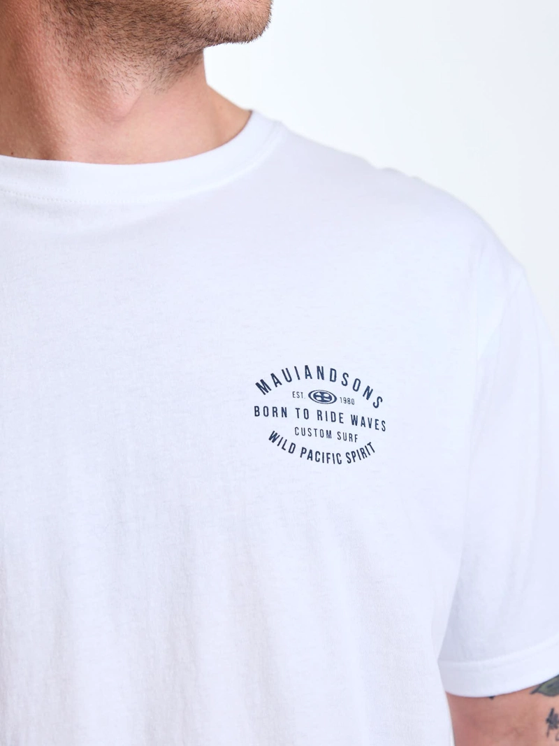 POLERA MC BADGE BLANCO HOMBRE MAUI AND SONS - 6