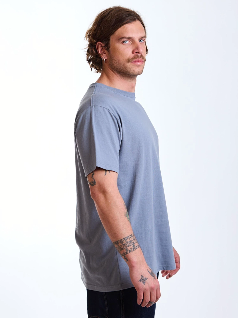 POLERA MC VIBES GRIS HOMBRE MAUI AND SONS - 3