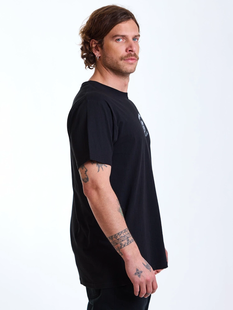 POLERA MC ROAMER NEGRO HOMBRE MAUI AND SONS - 3