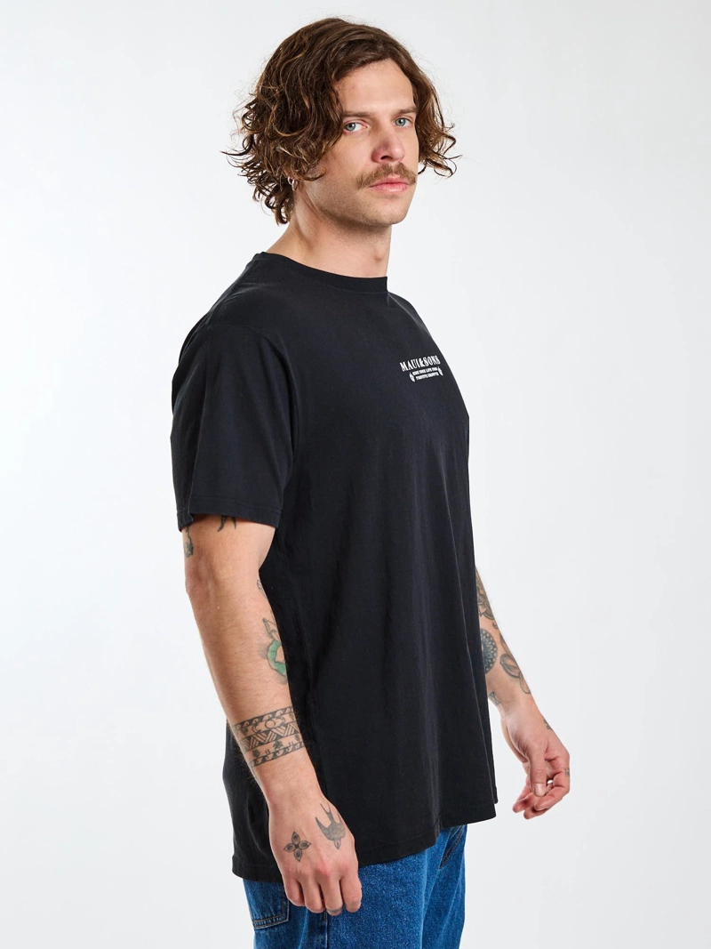 POLERA MC RETRO FADE NEGRO HOMBRE MAUI AND SONS - 3