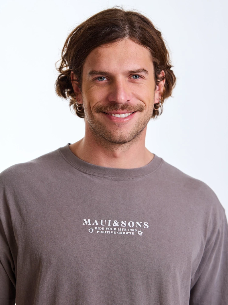 POLERA MC RETRO FADE CAFE  HOMBRE MAUI AND SONS - 4