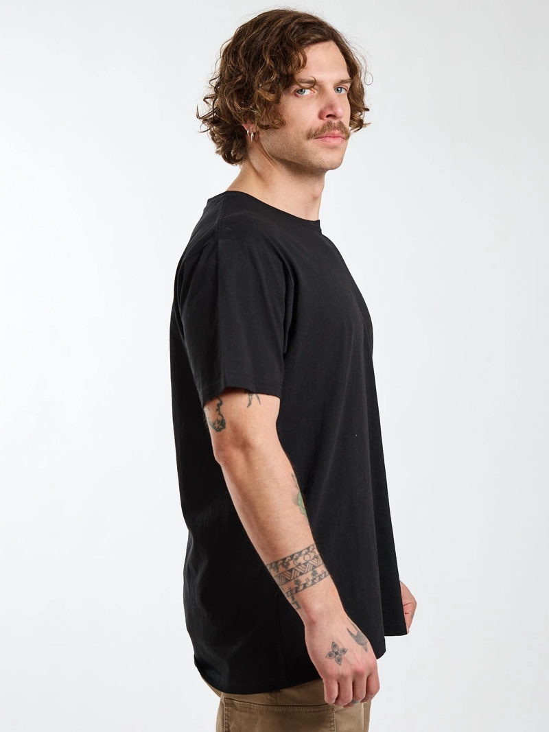 POLERA MC COAST NEGRO HOMBRE MAUI AND SONS - 3