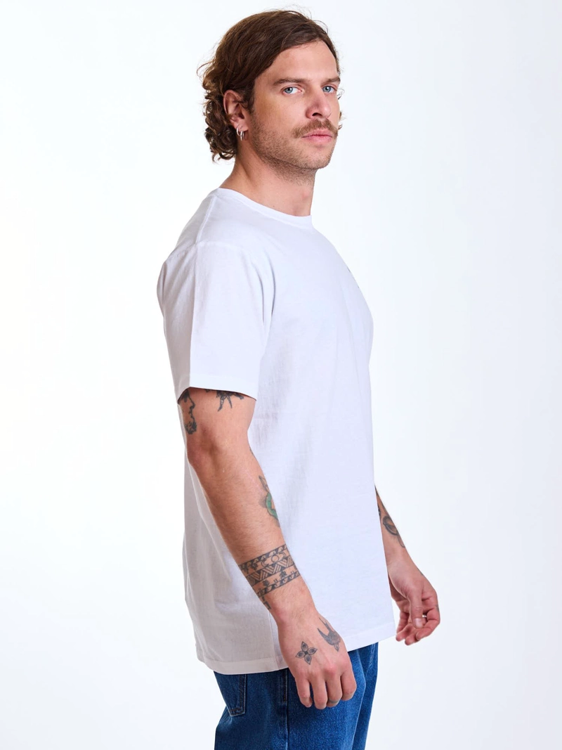POLERA MC SURFER BLANCO HOMBRE MAUI AND SONS - 3