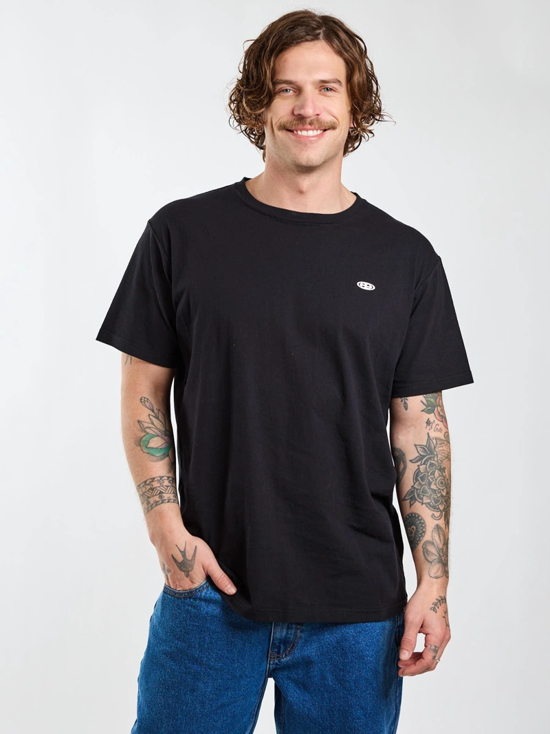 POLERA MC VENICE NEGRO HOMBRE MAUI AND SONS - 6