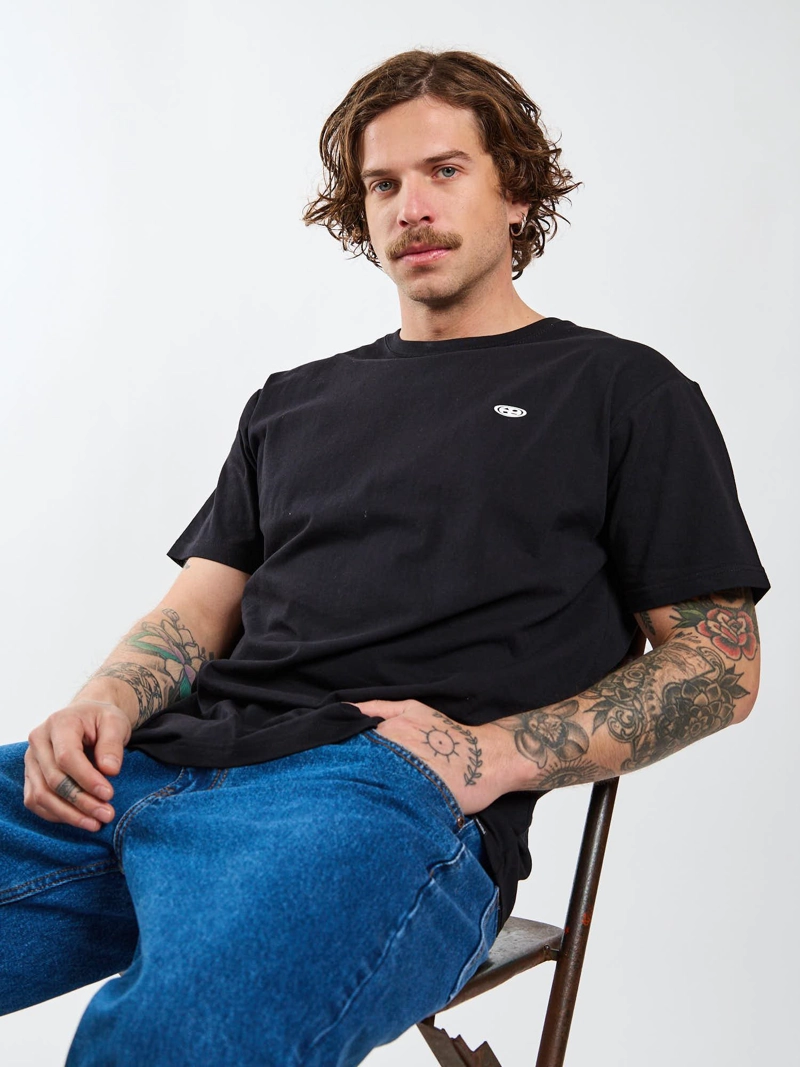 POLERA MC VENICE NEGRO HOMBRE MAUI AND SONS - 7