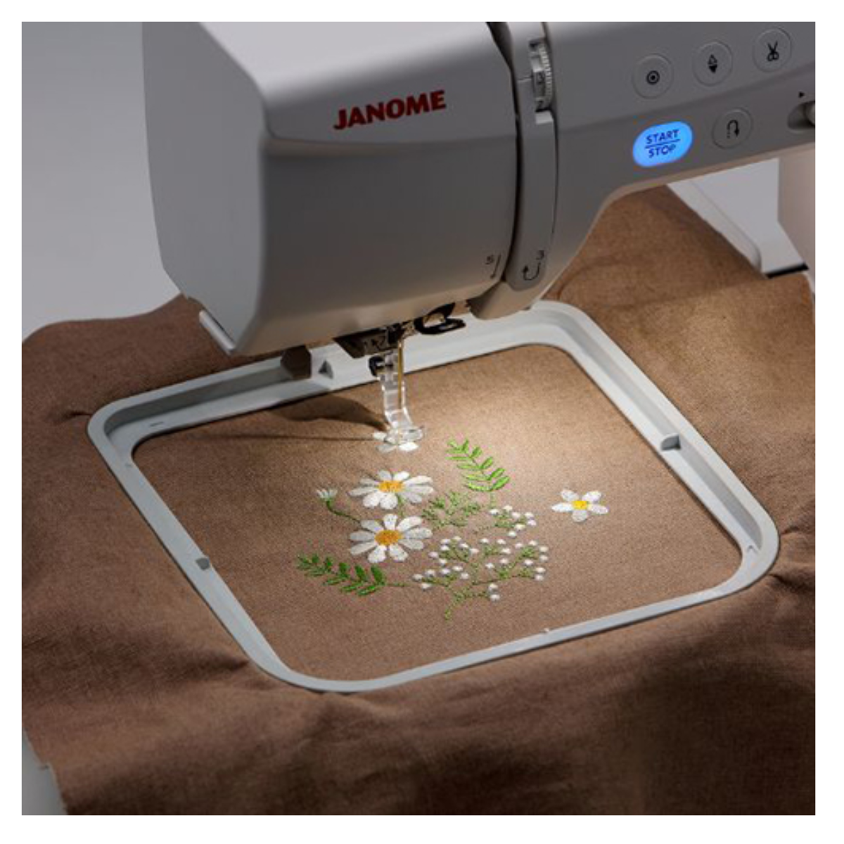 MAQUINA DE COSER Y BORDADORA MC1000 - 6