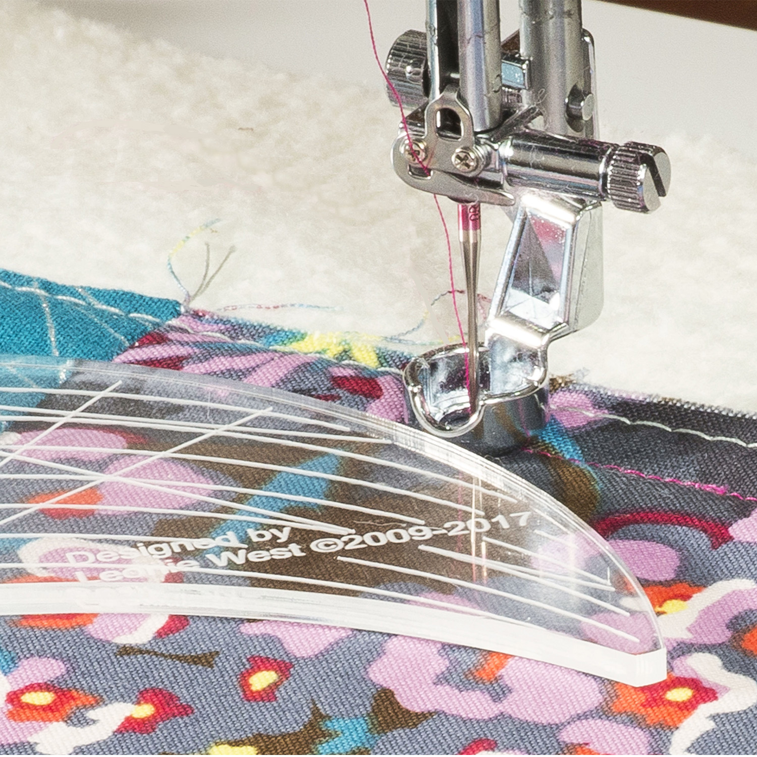MAQUINA DE COSER PROFESIONAL MC9480QCP - 4