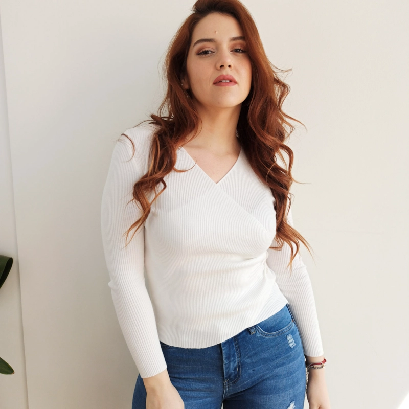 CAMISETA ESCOTE V BOTONES - COLOR_80: BLANCO - TALLA: L - 1