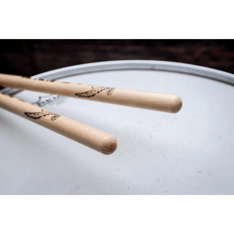 BAQUETA VIC FIRTH BATERÍA SERIE AUTOGRAFIADOS/JEN LEDGER SLED - 4