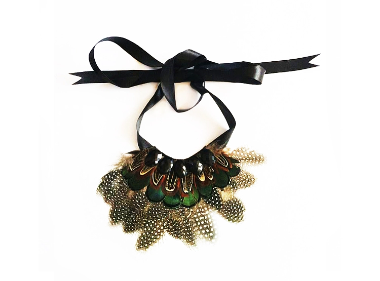 COLLAR FEATHERS ESTUPRENDA - 1