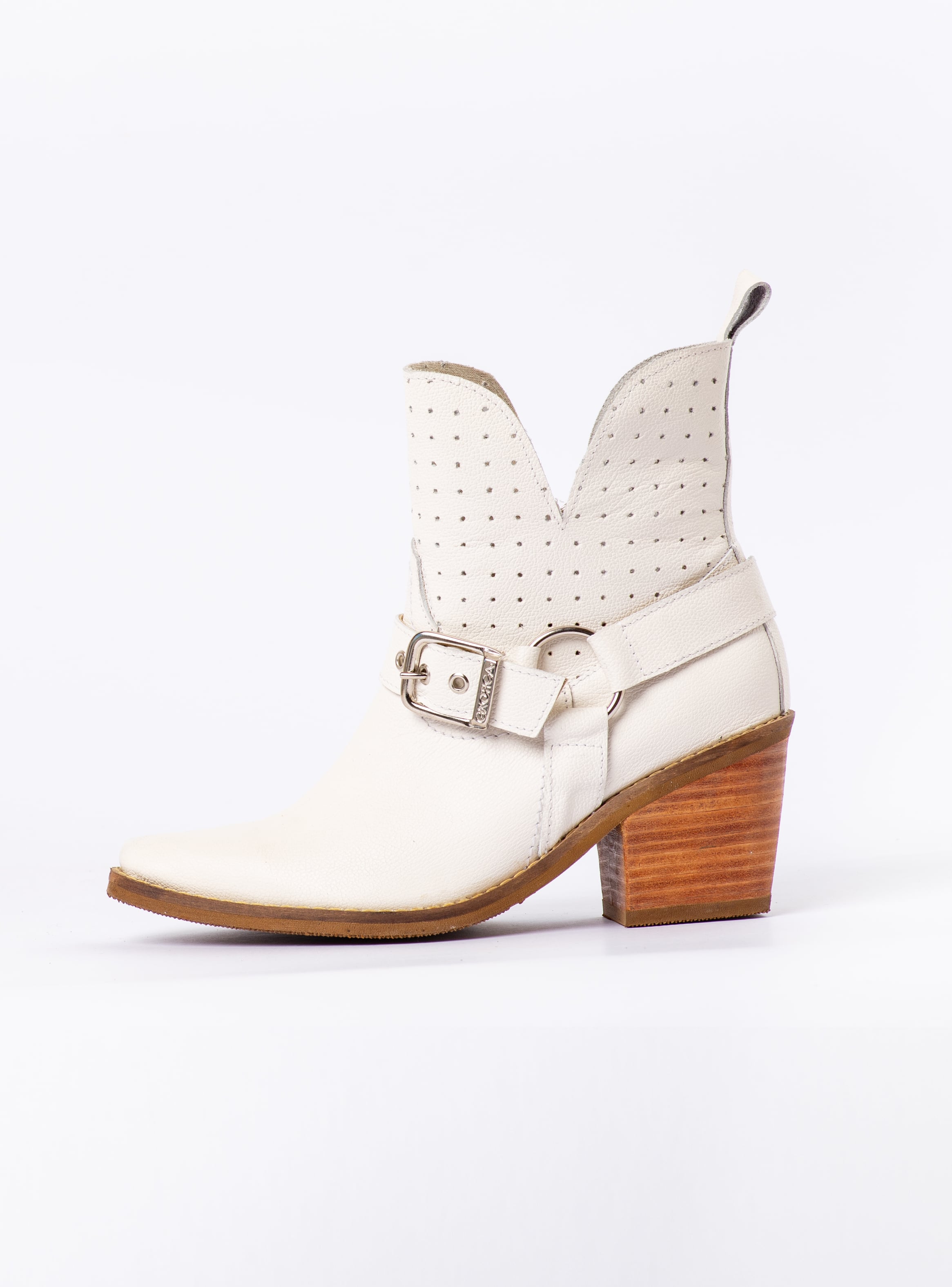 BOTIN ABRIL BLANCO EXOTICA - 2