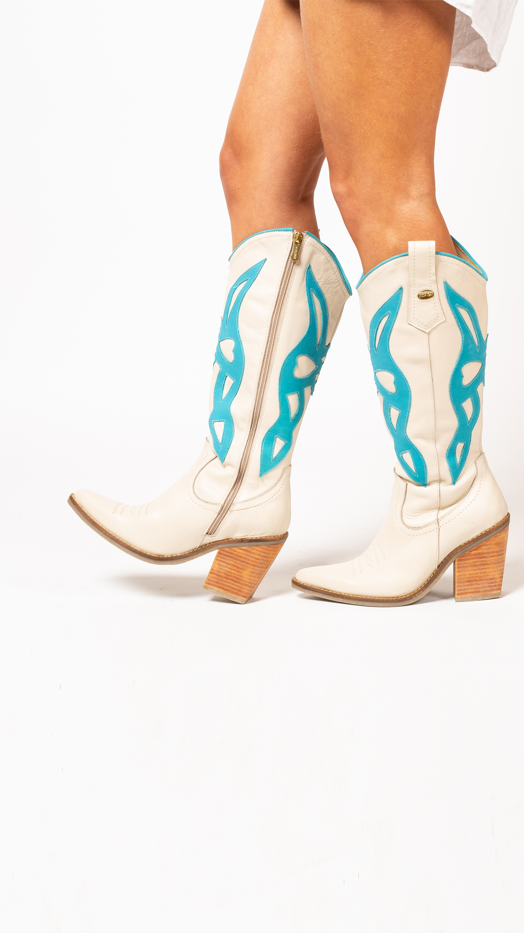 BOTA MARIELA MARFIL CELESTE - 1