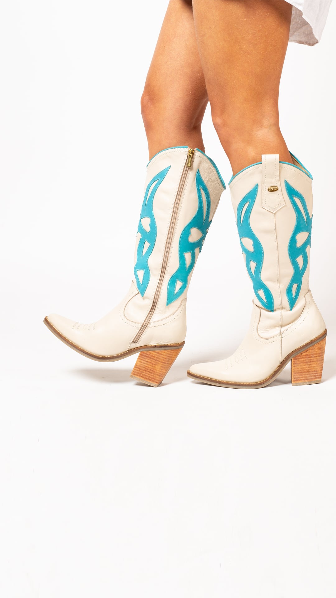 BOTA MARIELA MARFIL CELESTE - 1