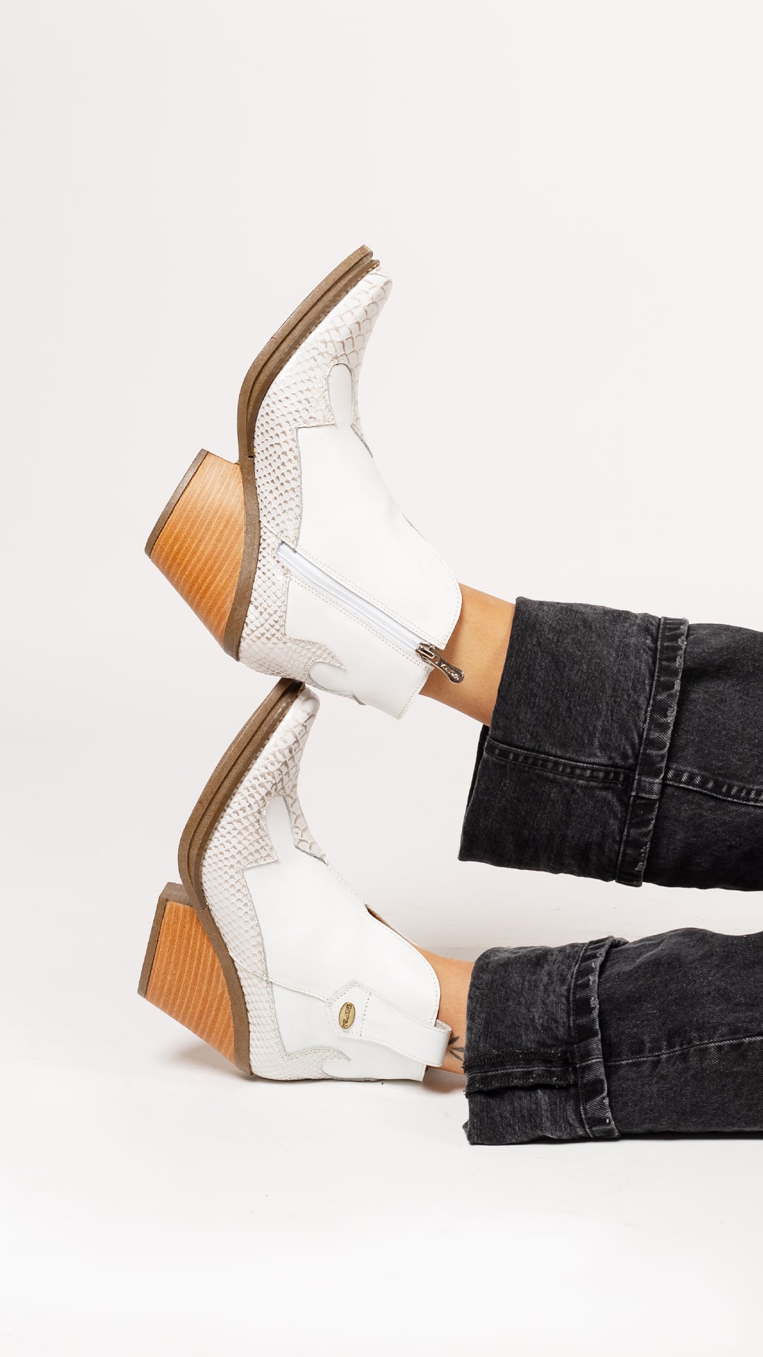 BOTIN AIDA BLANCO EXOTICA - 2
