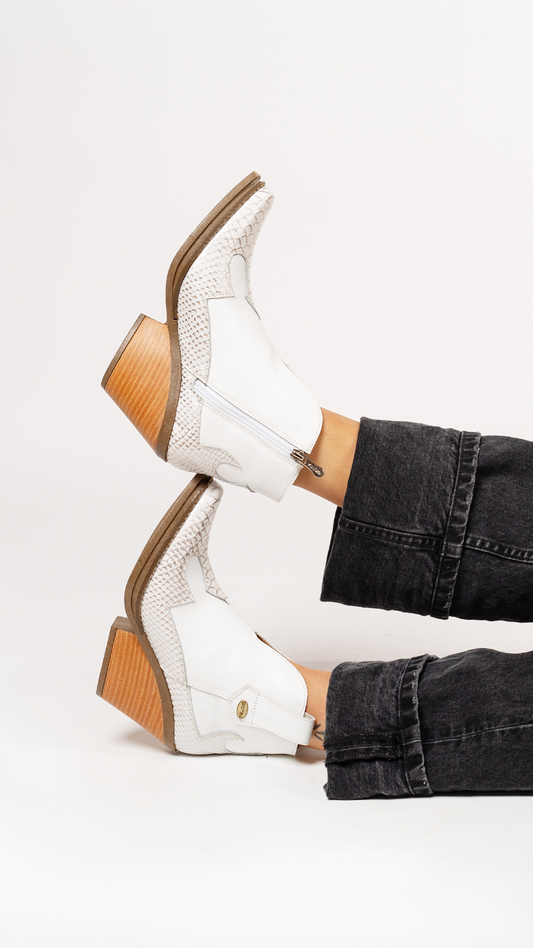 BOTIN AIDA BLANCO EXOTICA - 2