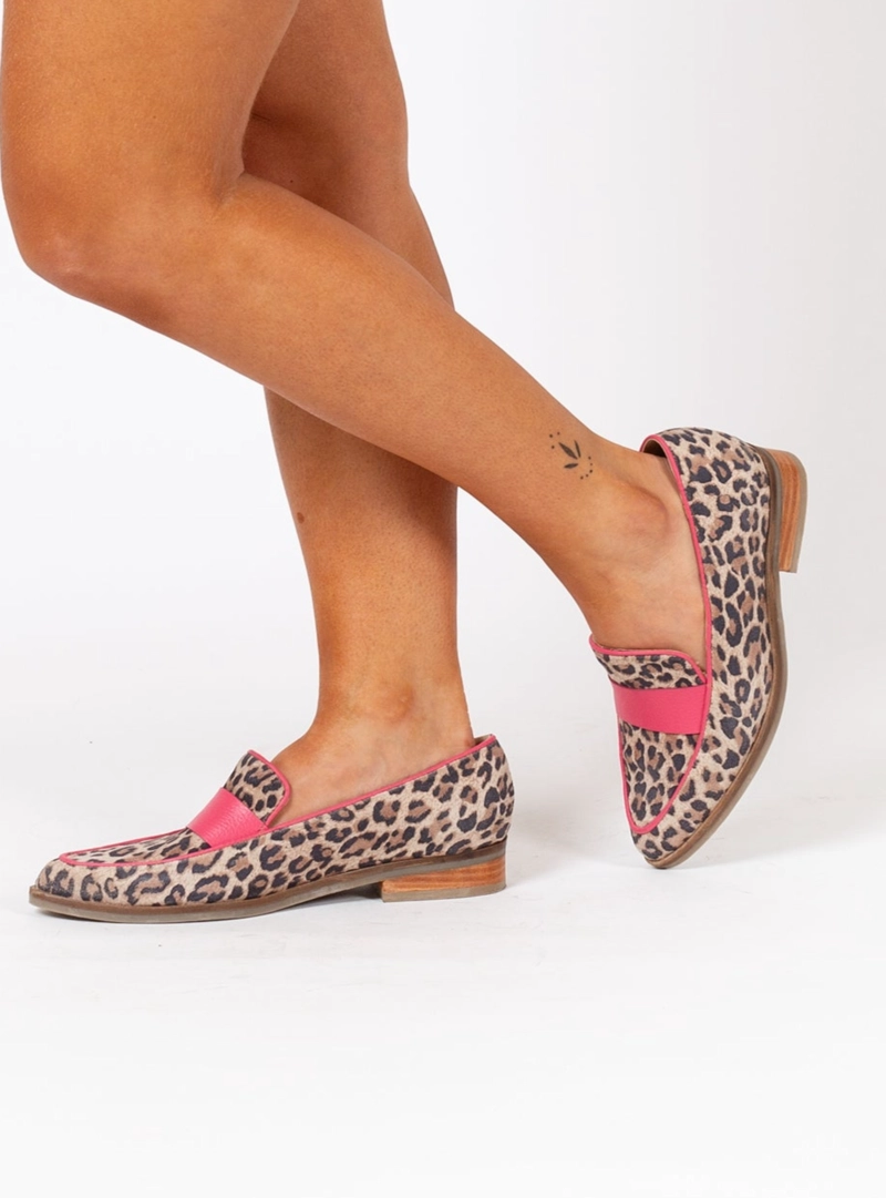 MOCASIN ADELA ANIMAL PRINT Y FUCSIA EXOTICA - 1