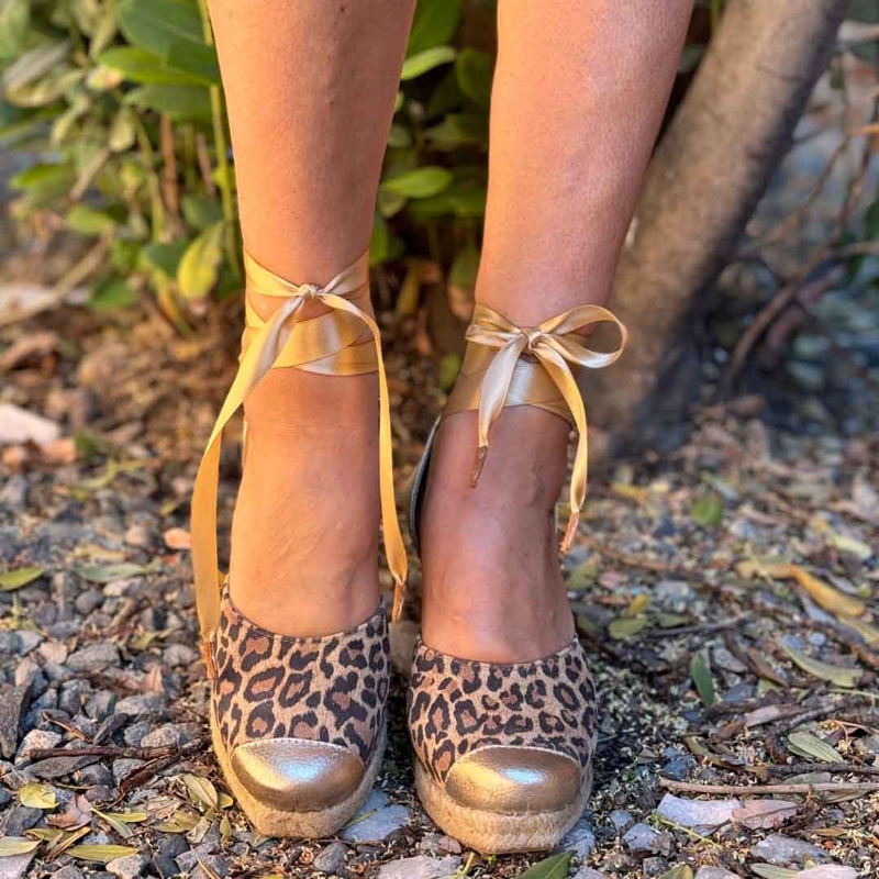 SANDALIA FLORA ANIMAL PRINT DORADO EXOTICA - 3