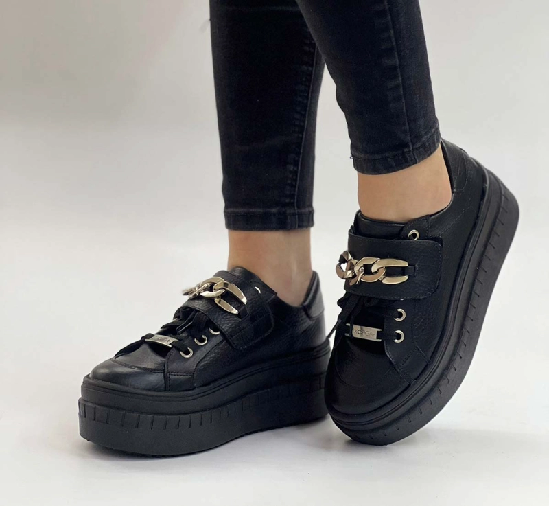 ZAPATILLA SASHA NEGRO EXOTICA - 1