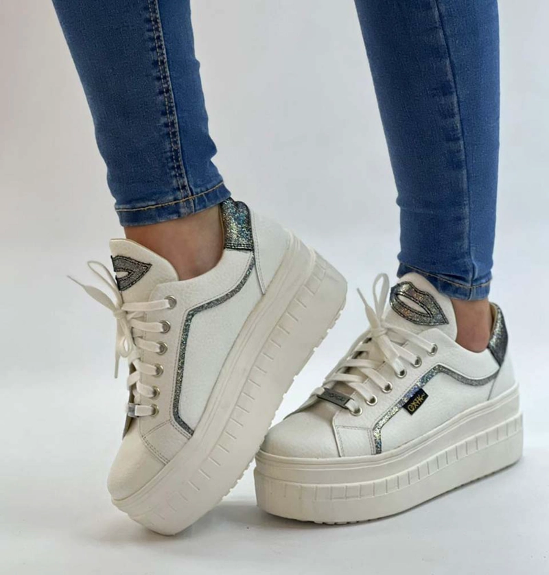 ZAPATILLA KISS BLANCO GLITTER PLATA EXOTICA - 2