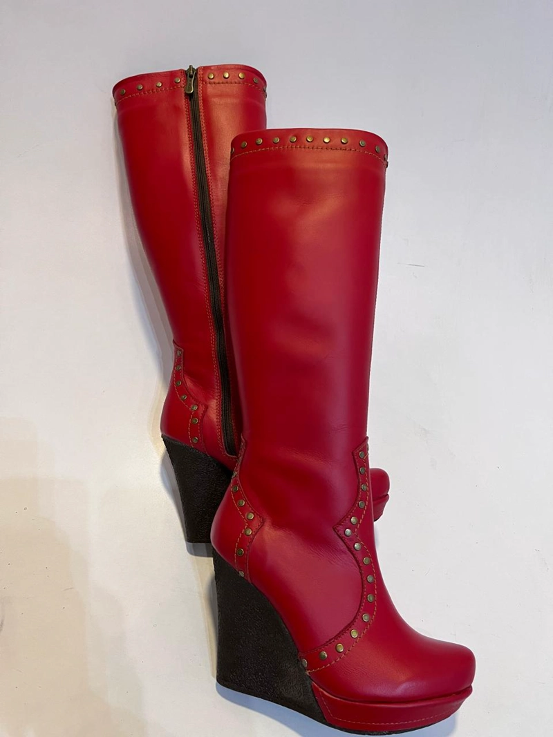 BOTA LOISE ROJO TACHAS EXOTICA - 1