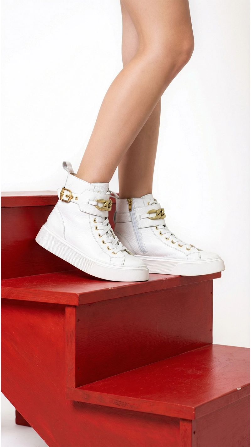 ZAPATILLA JULIA BLANCA CADENA DORADO EXOTICA - 1