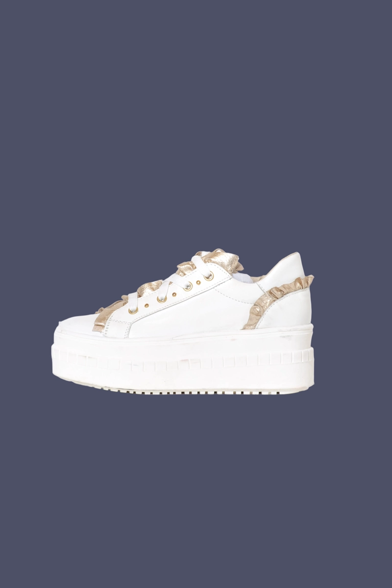 ZAPATILLA CAMY BLANCO DORADO EXOTICA - 2