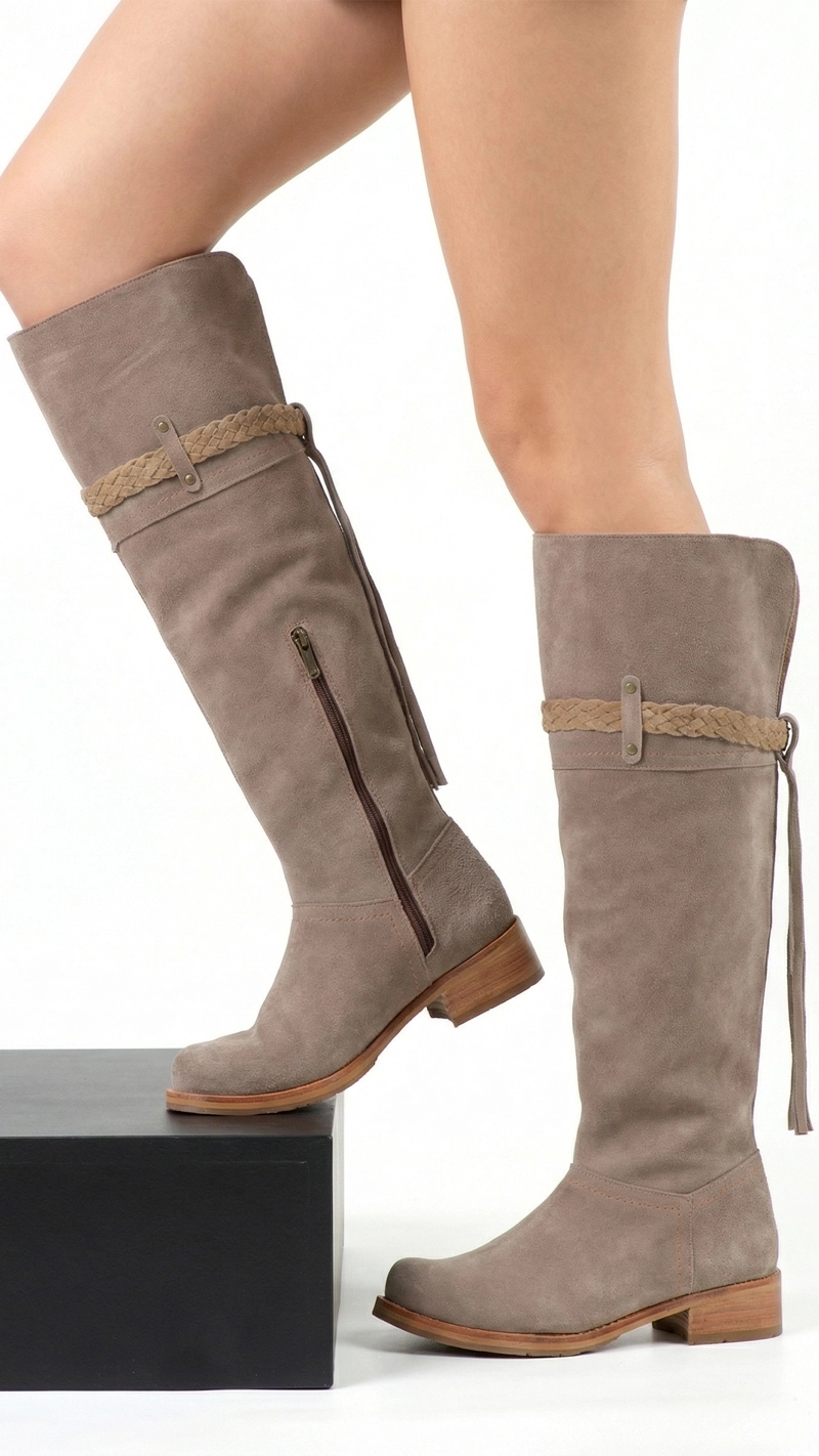 BOTA BUCANERA JOCELYN RENO TAUPE EXOTICA - 1