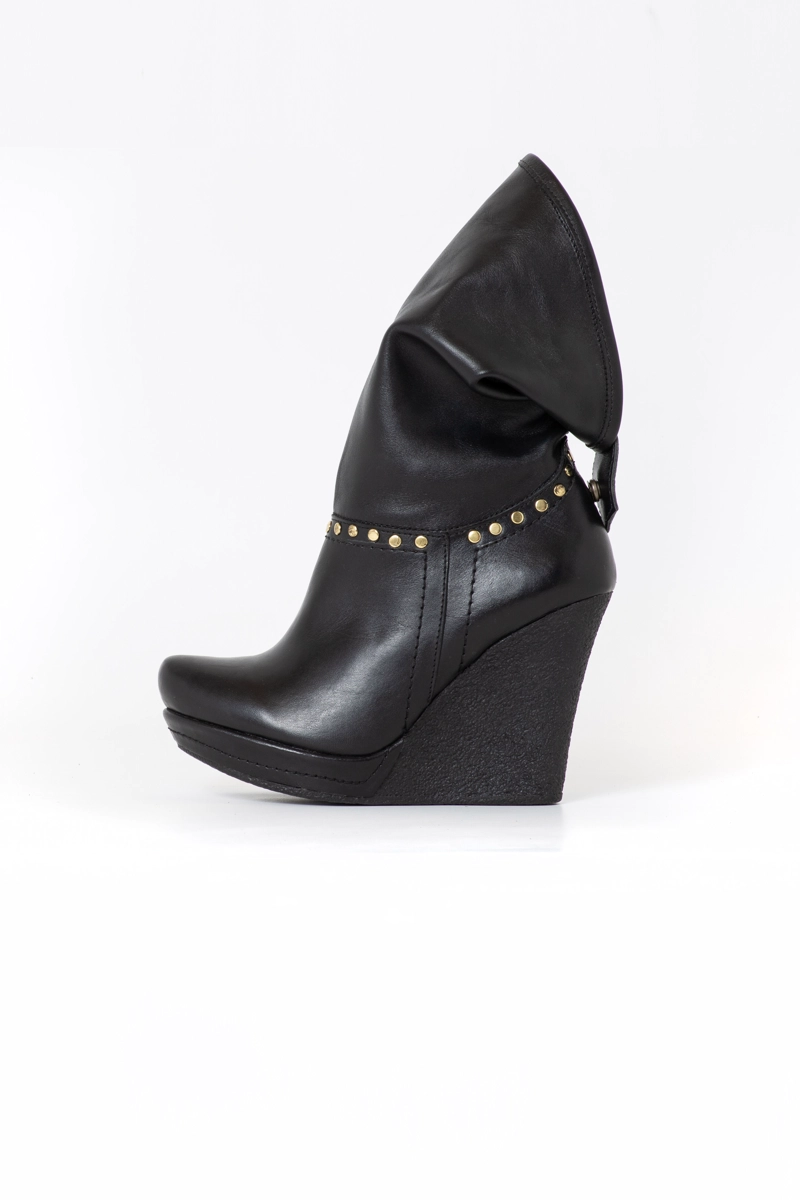 BOTIN GABRIELA NEGRO TACHAS EXOTICA - 2