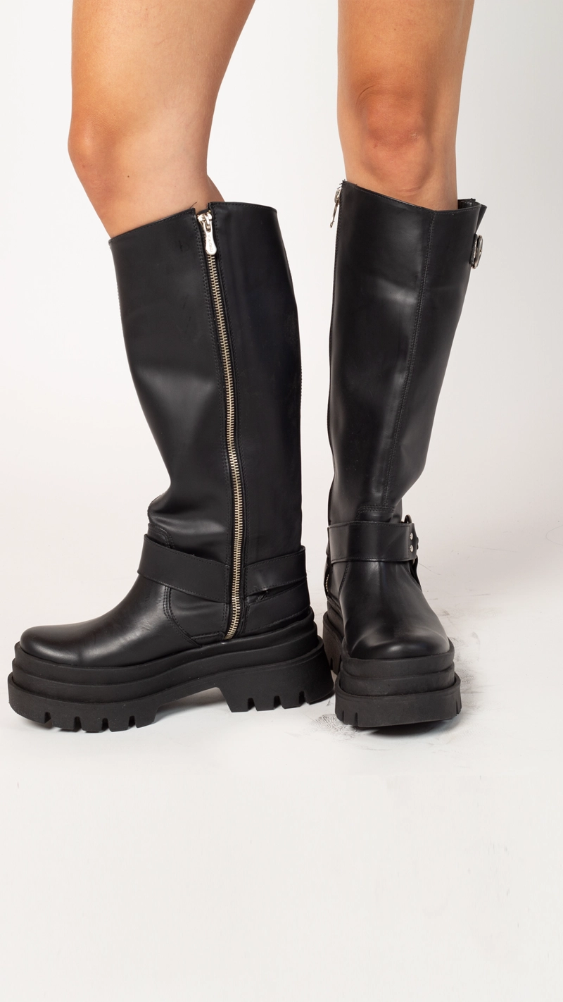 BOTA TAXA NEGRO EXOTICA - 2
