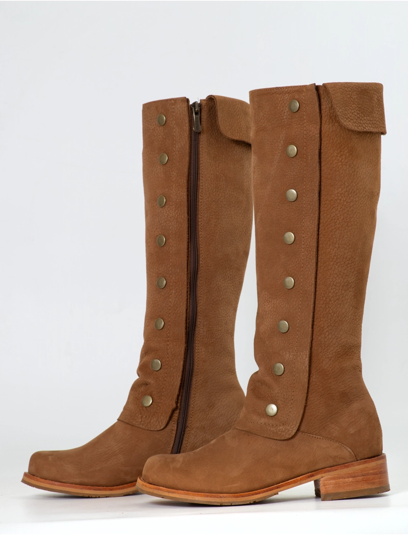 BOTA EMY NOBURO AVELLANA EXOTICA - 6