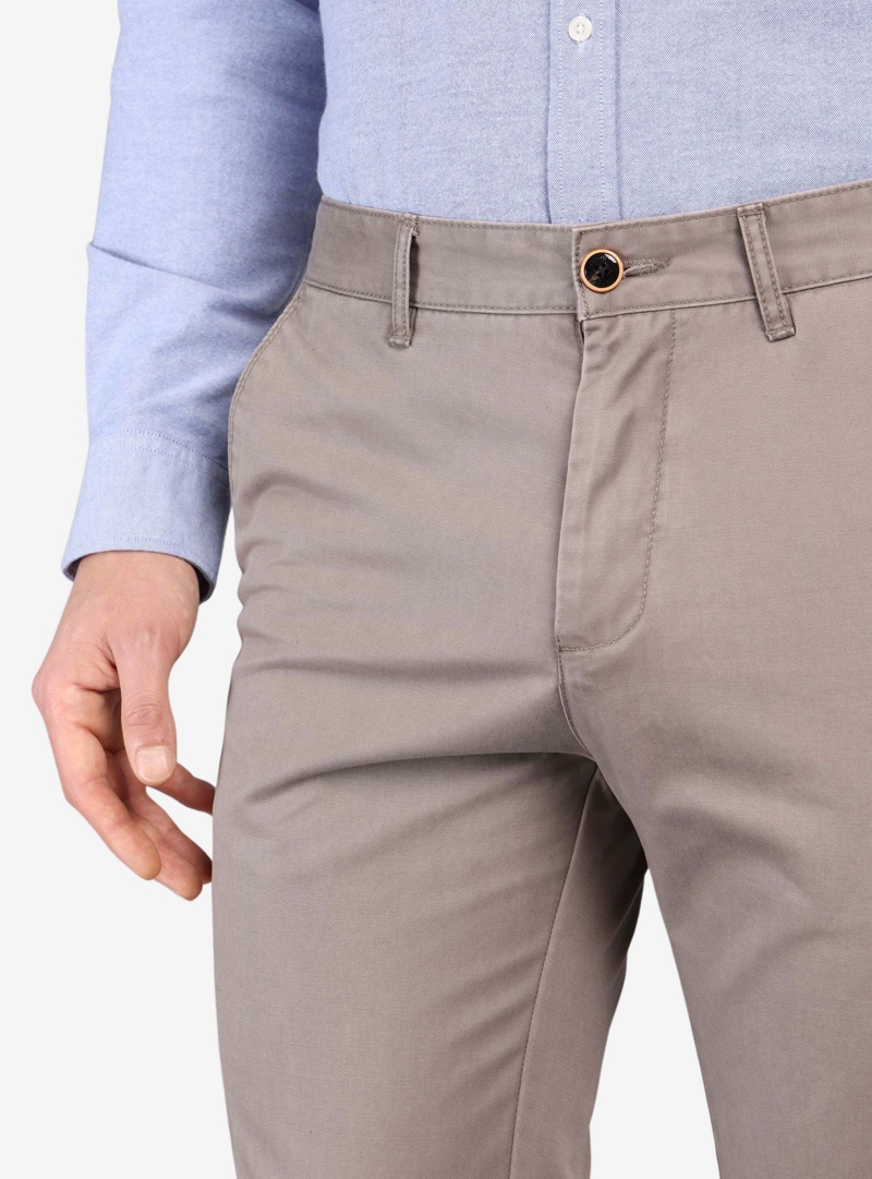 PANTALON CHINO HOMBRE ARROW BASICO REGULAR FIT MARRON - 3