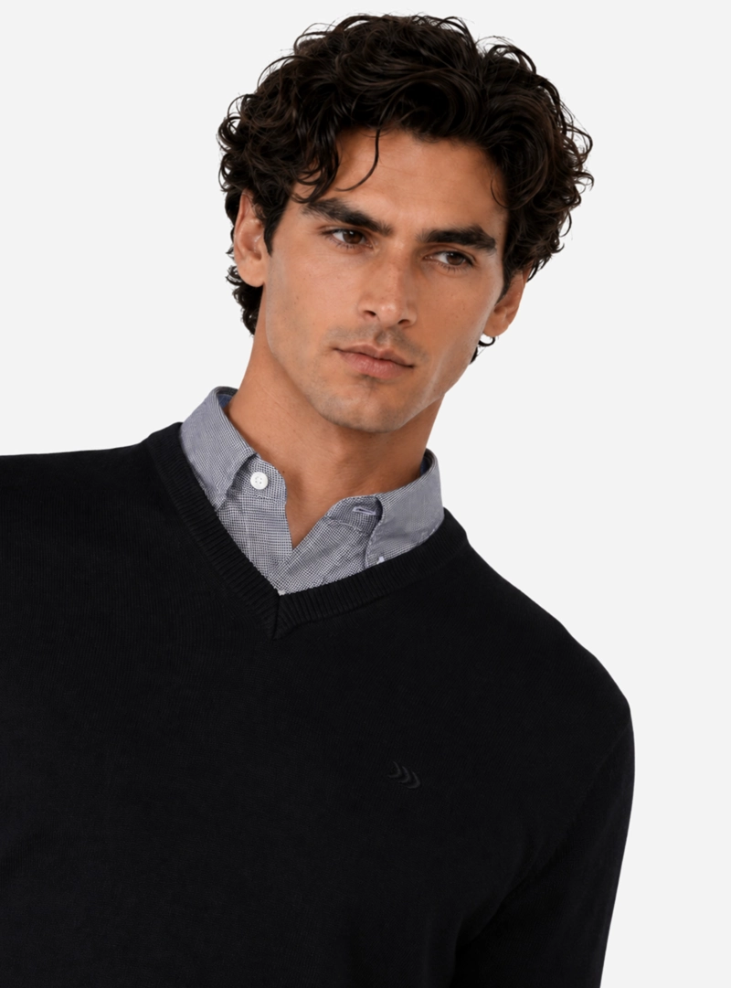 SWEATER LISO CUELLO V ARROW - 3
